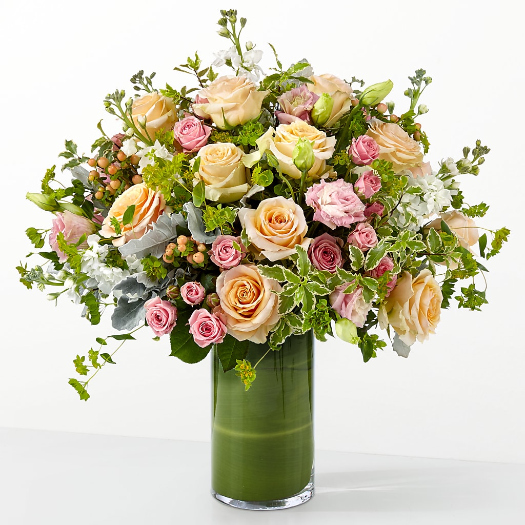 The Glamour Shot – ELLIOTT'S FLORIST & GIFTS, INC., Appomattox VA